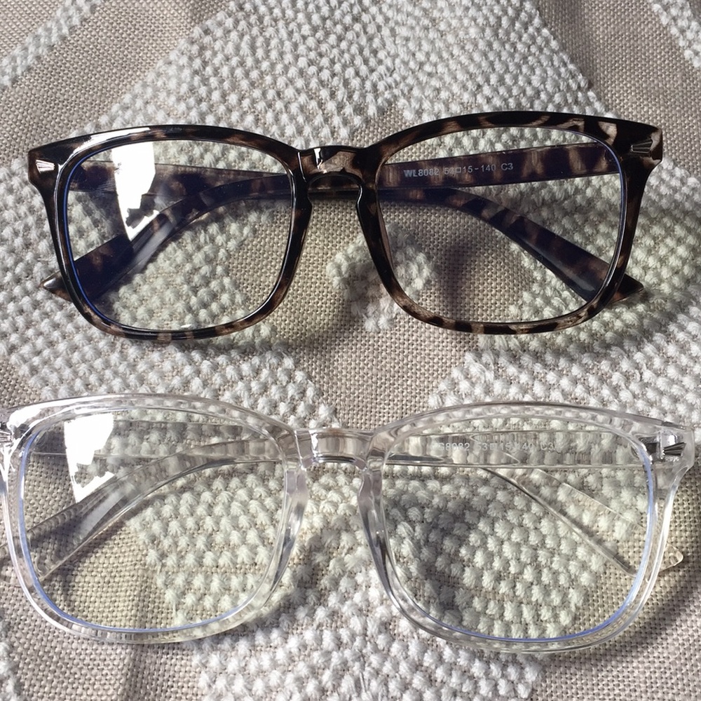 Clear glasses (2)